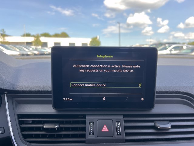 Used 2018 Audi Q5 2.0T Premium w/ Convenience Package AWD/4WD image 21