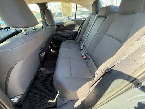 Used 2025 Toyota Corolla LE FWD image 10