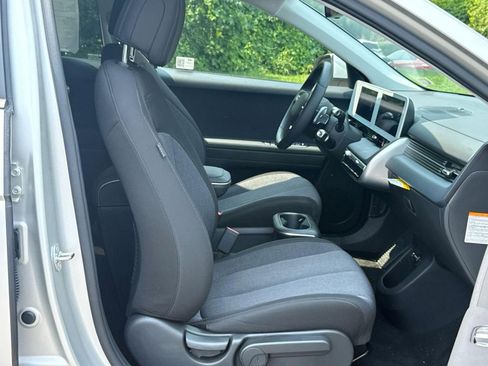 New 2024 Hyundai Ioniq 5 SEL image 25