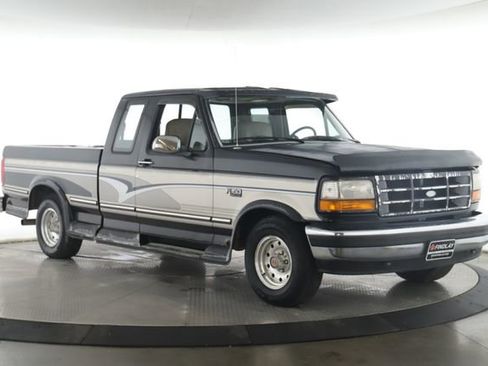 Used 1994 Ford F150 XL RWD image 2
