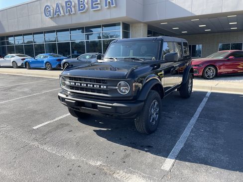 New 2025 Ford Bronco Big Bend image 3