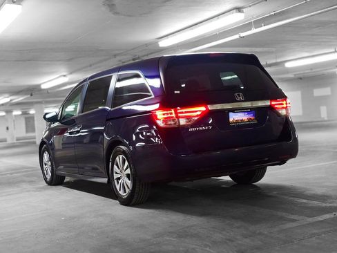 Used 2017 Honda Odyssey EX-L image 5