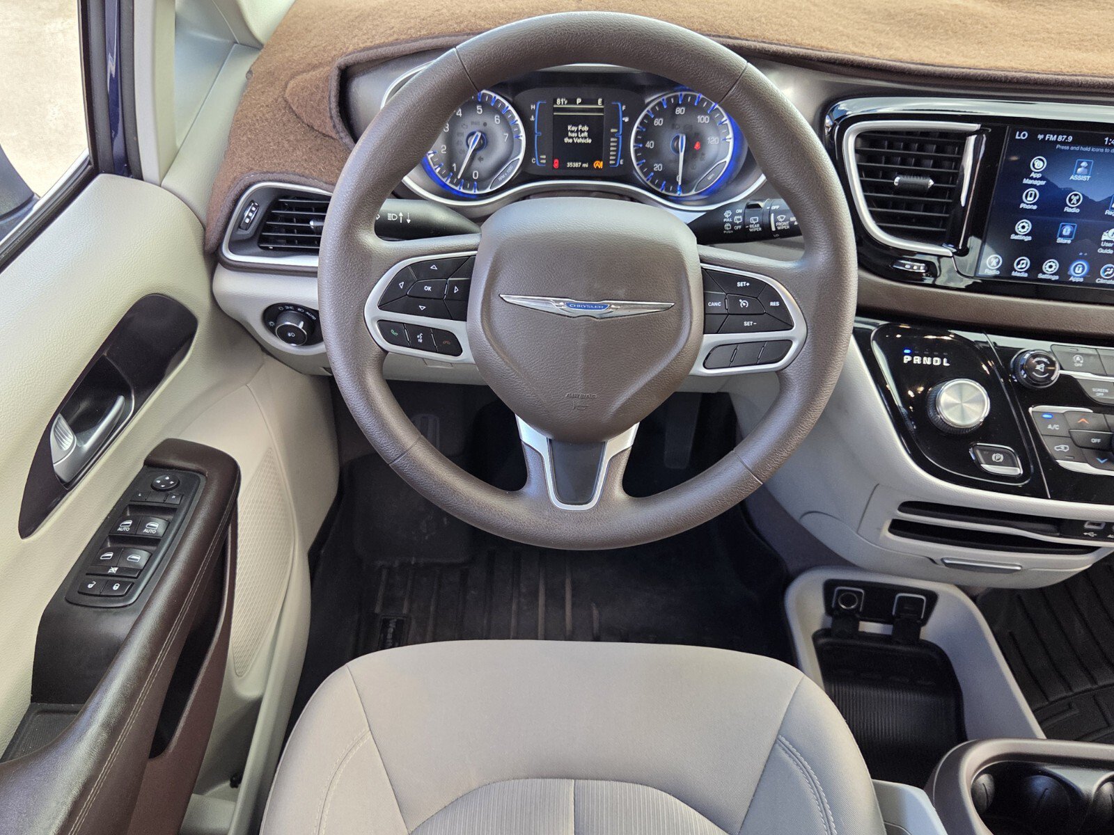 Used 2017 Chrysler Pacifica Touring Plus FWD image 6