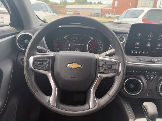 Used 2025 Chevrolet Blazer LT AWD/4WD image 15