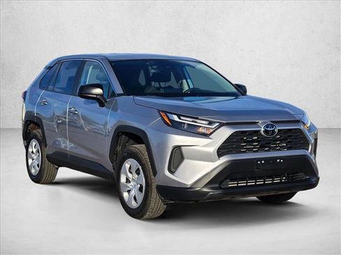 Used 2025 Toyota RAV4 LE image 3