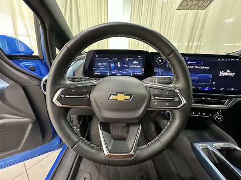 Certified 2024 Chevrolet Equinox EV LT FWD image 25