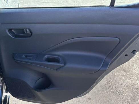Used 2023 Nissan Versa S w/ Trunk Package image 30