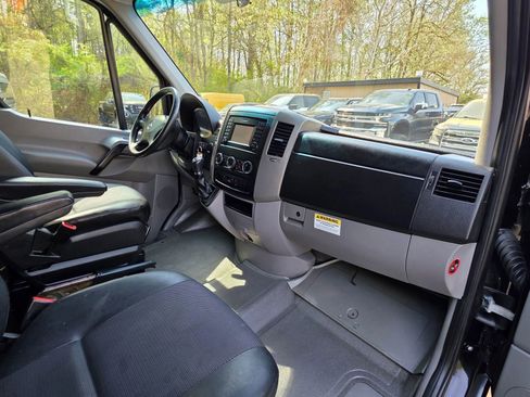 Used 2018 Mercedes-Benz Sprinter 2500 w/ Driver Efficiency Package image 28