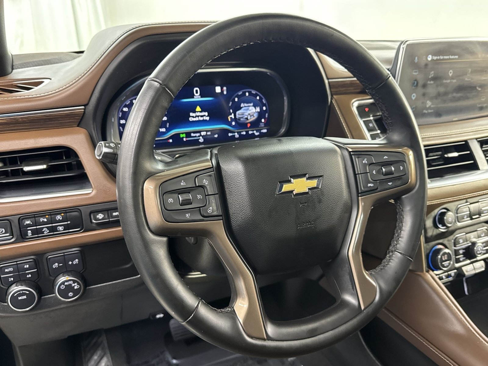 Used 2023 Chevrolet Tahoe High Country AWD/4WD image 28