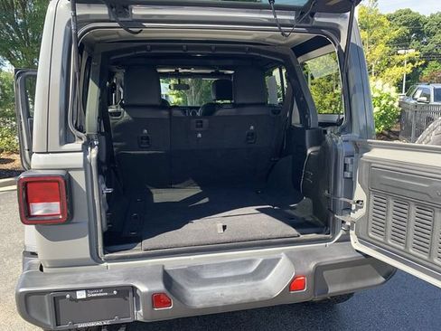 Used 2021 Jeep Wrangler Unlimited Sahara AWD/4WD image 30