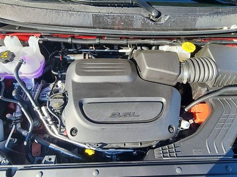 New 2026 Chrysler Pacifica Select image 26