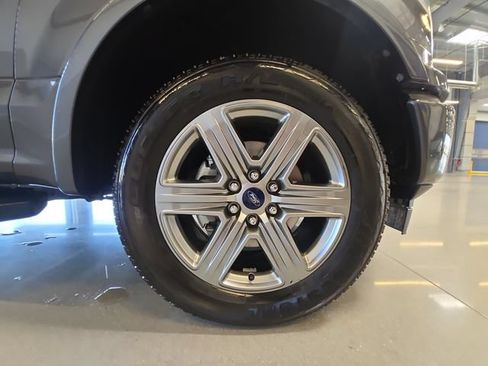 Used 2018 Ford F150 XLT w/ Equipment Group 302A Luxury AWD/4WD image 28