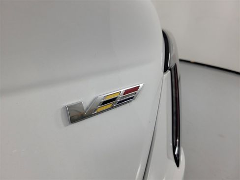 Used 2020 Cadillac CT4 V w/ Climate Package image 5