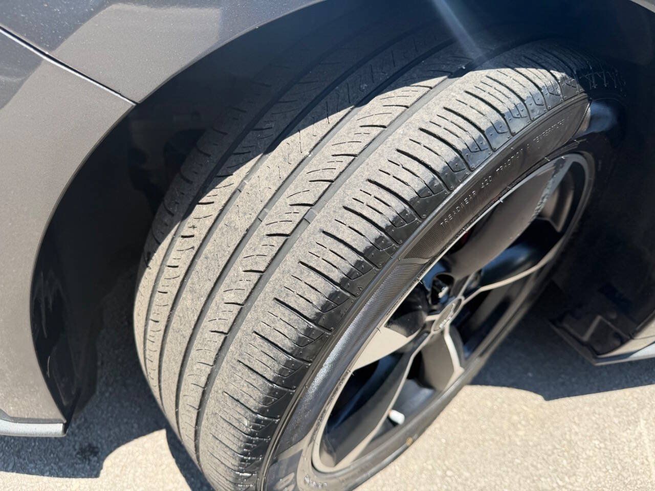 Used 2018 Ford Mustang Coupe RWD image 19