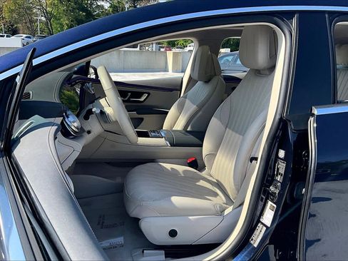 Used 2023 Mercedes-Benz EQS 580 4MATIC Sedan image 7