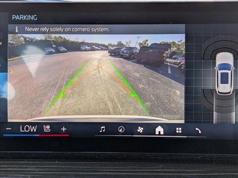 Used 2025 BMW X5 xDrive50e image 13