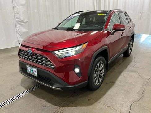 Certified 2022 Toyota RAV4 Limited image 8