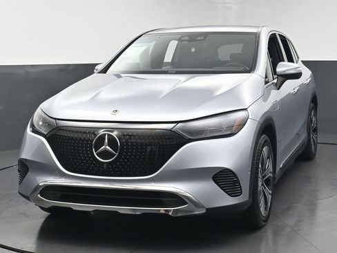 Used 2023 Mercedes-Benz EQE 350+ SUV w/ Exclusive Trim Package image 4