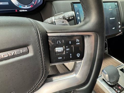 Used 2023 Land Rover Range Rover SE image 19