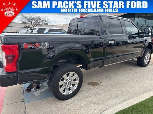 Used 2017 Ford F250 Platinum w/ Platinum Ultimate Package image 3