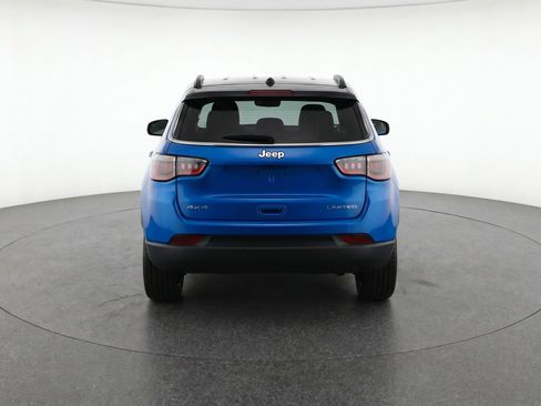 Used 2025 Jeep Compass Limited AWD/4WD image 7