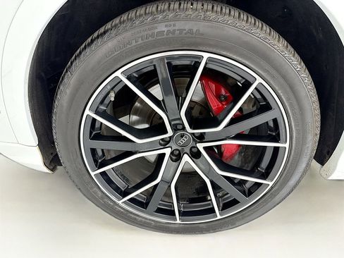 Used 2023 Audi Q8 Premium Plus image 29