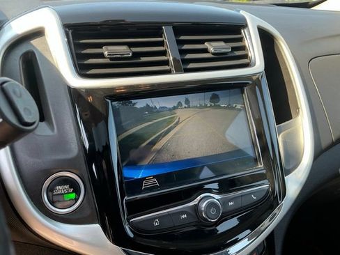 Used 2018 Chevrolet Sonic LT w/ Fun and Sun Package FWD image 3