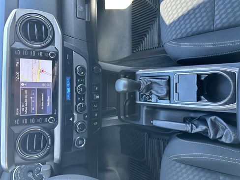 Used 2023 Toyota Tacoma Trail Special Edition w/ Trail Edition image 32