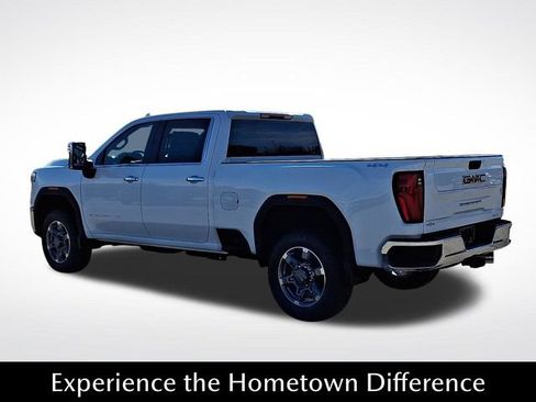 New 2026 GMC Sierra 2500 SLT AWD/4WD image 4