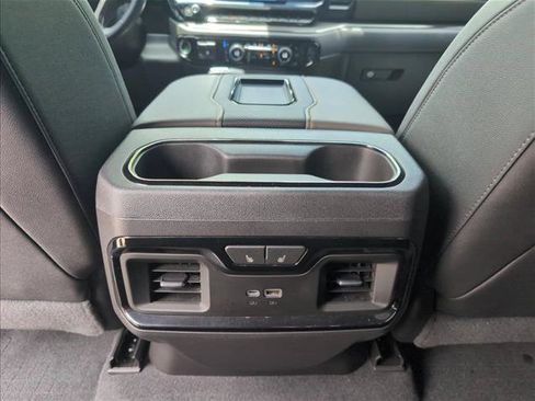 Used 2022 Chevrolet Silverado 1500 ZR2 w/ Technology Package AWD/4WD image 19