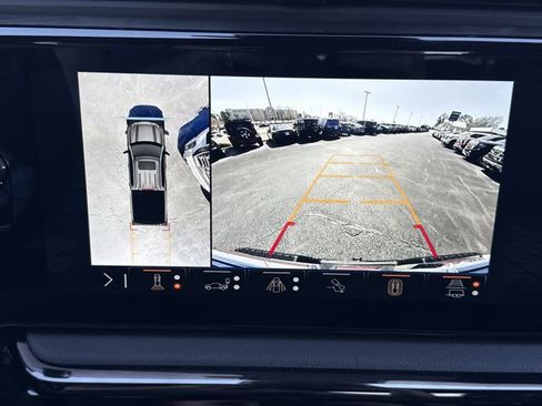 Used 2025 GMC Sierra 1500 AT4 w/ AT4 Premium Package image 7