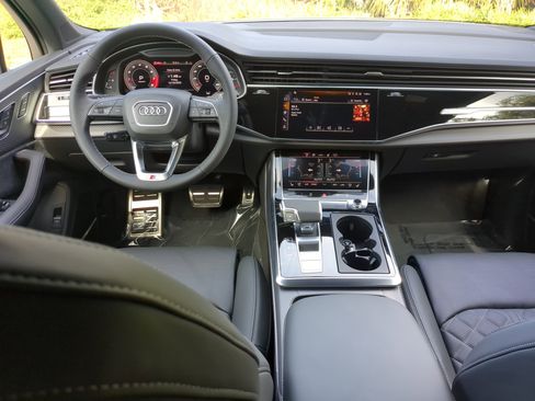 New 2026 Audi SQ7 Premium Plus image 14