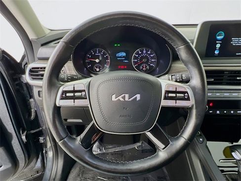 Used 2022 Kia Telluride EX w/ EX Premium Package image 12