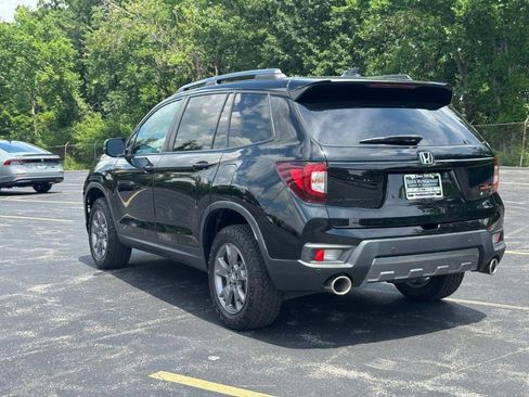 Certified 2024 Honda Passport TrailSport image 7