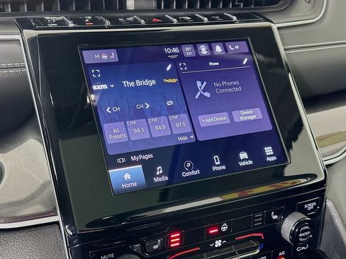 Certified 2023 Jeep Grand Cherokee Laredo w/ Luxury Tech Group I image 24