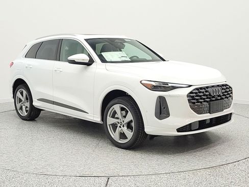 New 2026 Audi Q5 Premium Plus AWD/4WD image 3