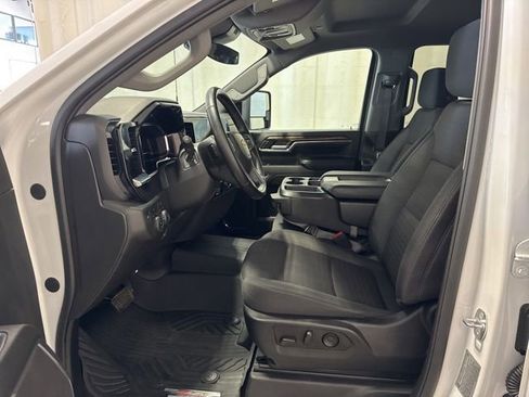 Used 2024 Chevrolet Silverado 2500 LT w/ Convenience Package AWD/4WD image 15