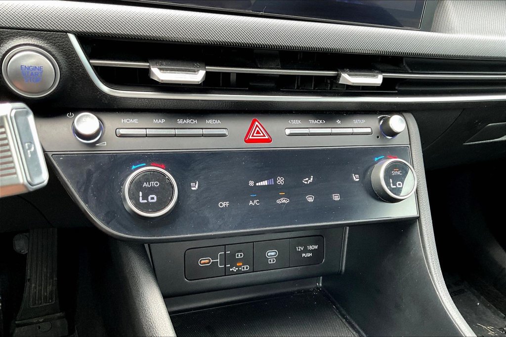 Used 2025 Hyundai Sonata SEL FWD image 16