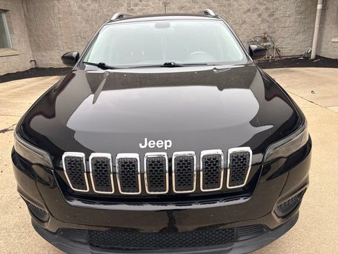 Used 2020 Jeep Cherokee Latitude FWD image 5