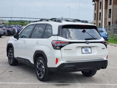 Certified 2025 Subaru Forester Premium image 3