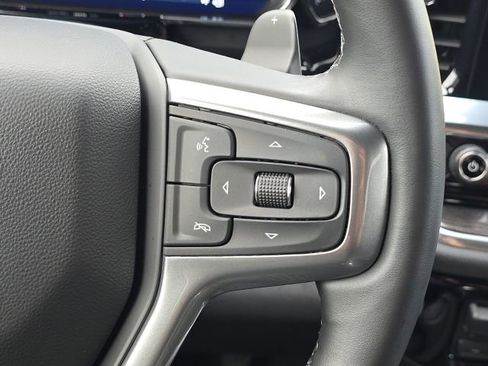 Used 2025 Chevrolet Silverado 1500 LTZ AWD/4WD image 42