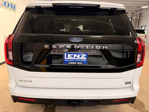 Used 2025 Ford Expedition Active image 6