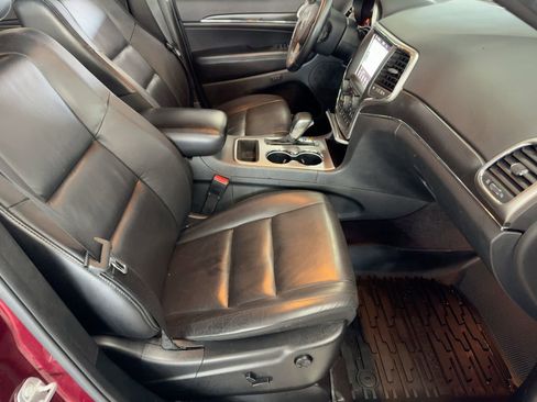 Used 2018 Jeep Grand Cherokee Limited image 30