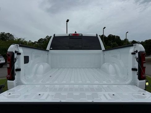 New 2026 RAM 1500 Express AWD/4WD image 29