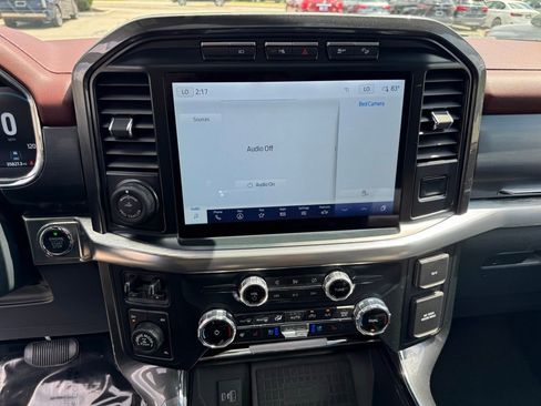 Used 2022 Ford F150 Lariat w/ Equipment Group 502A High image 26