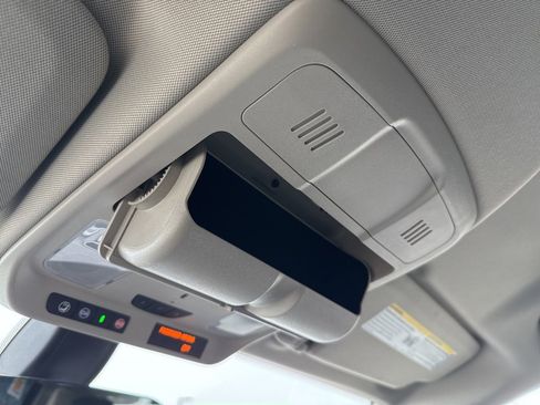 Used 2019 Buick Envision Essence image 22