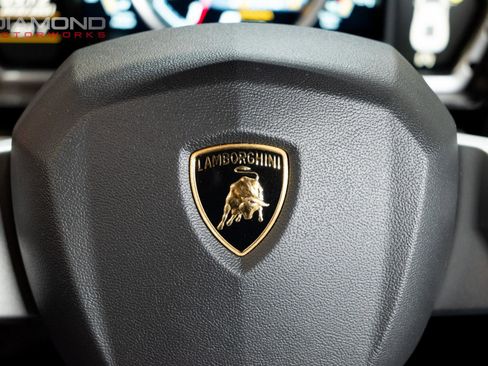 Used 2017 Lamborghini Aventador LP 700-4 image 89
