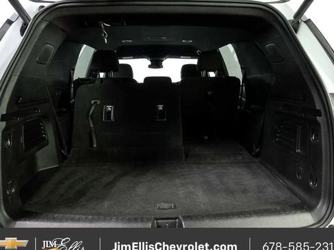 Certified 2025 Chevrolet Traverse LT FWD image 30