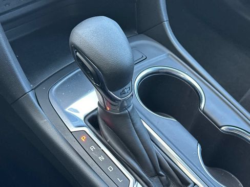 Used 2023 Chevrolet Equinox LT w/ Driver Convenience Package FWD image 22