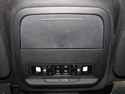 Used 2024 Ford Explorer ST-Line w/ Class IV Trailer Tow Package AWD/4WD image 19